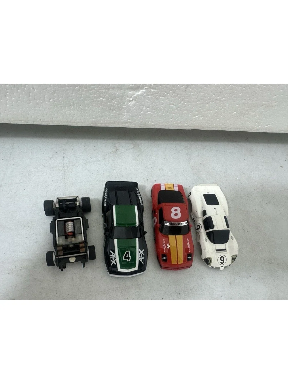 Vintage Aurora AFX Tomy Thunderloop Thriller Slot Car Track Set Boxed w/ 5 Cars